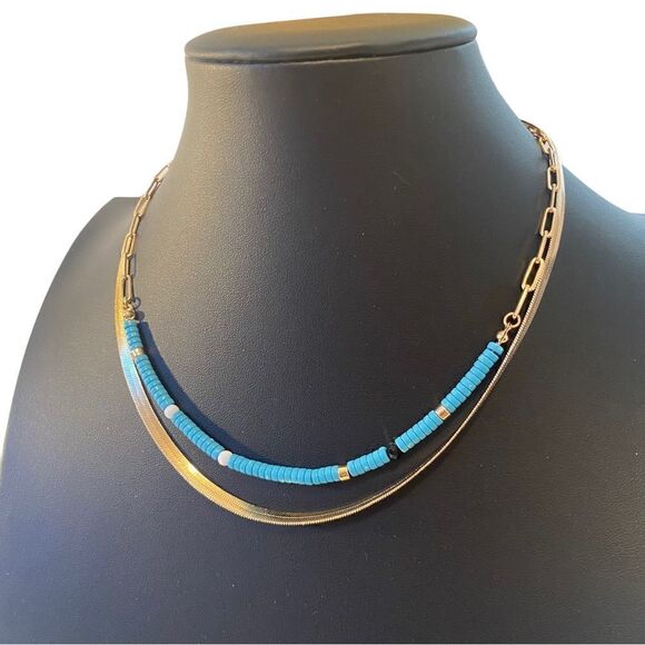 Herringbone Chain & Faux Turquoise Beaded Layer Necklace. - Picture 3 of 5
